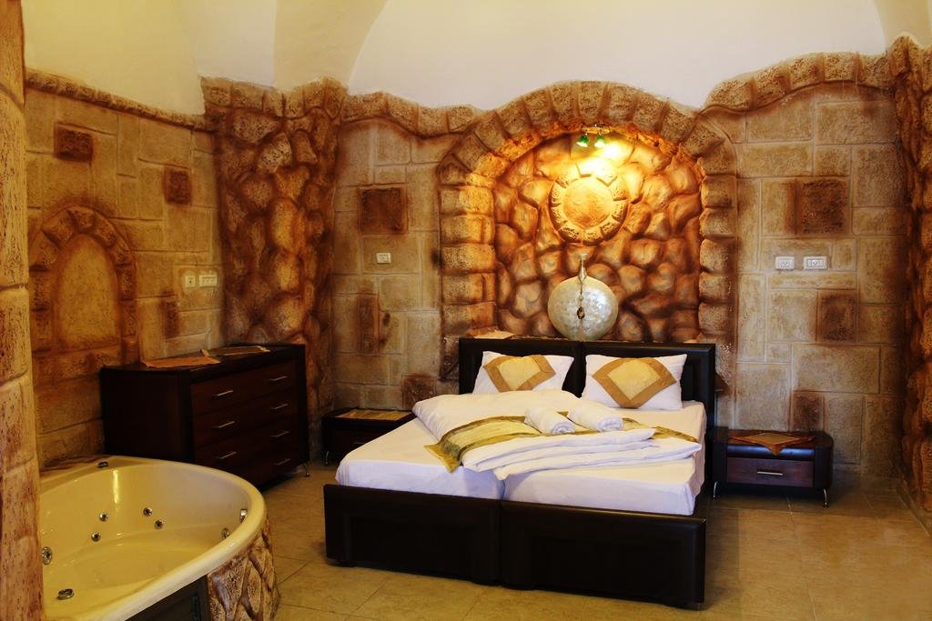 Adler Elegant — hotel in Safed