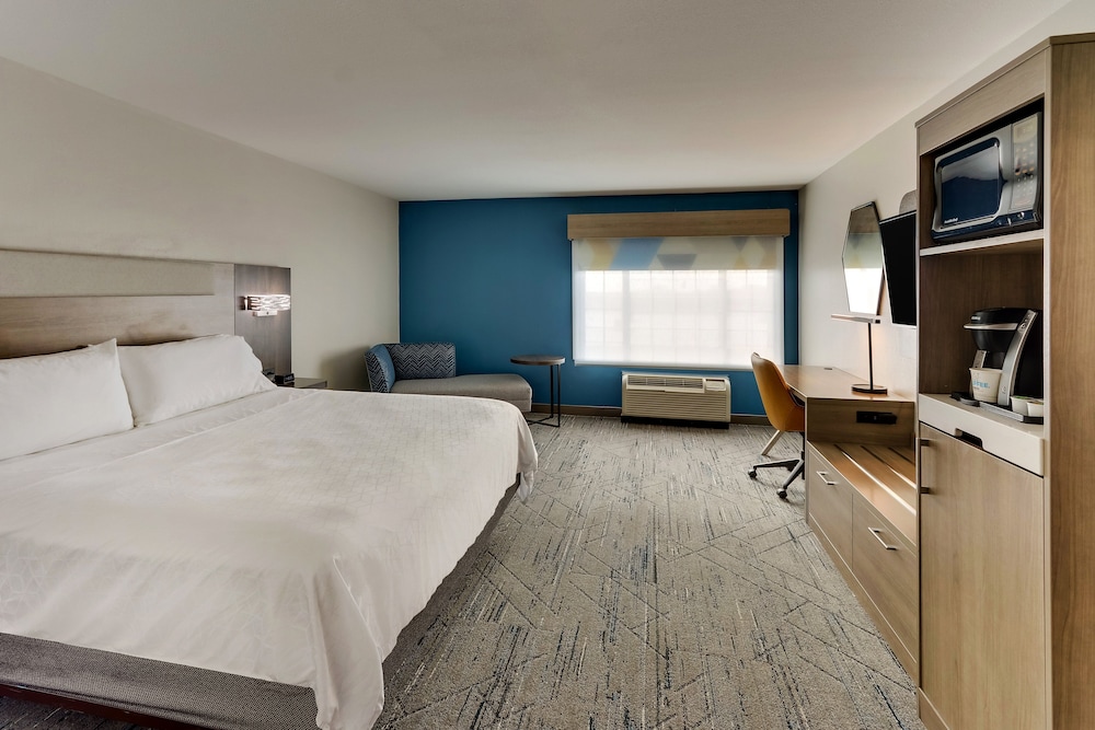 Holiday Inn Express & Suites Ardmore by IHG - photo 27