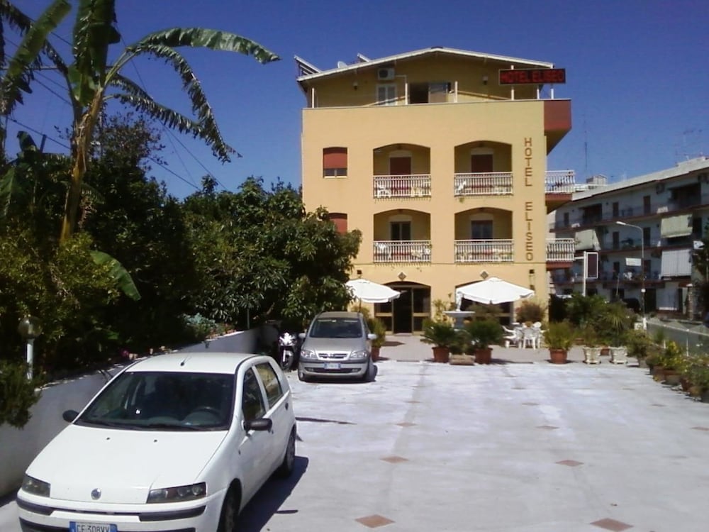 Hotel Eliseo — hotel in Giardini-Naxos