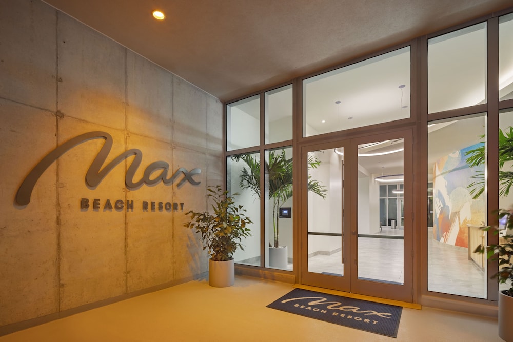 Max Beach Resort - photo 2