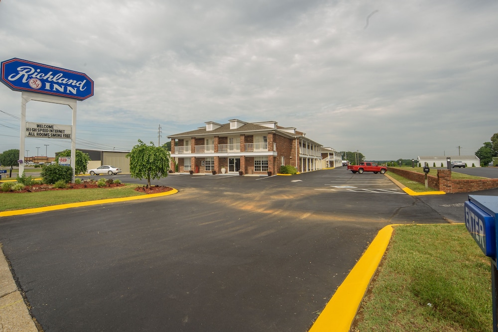 Richland Inn Lawrenceburg - photo 33