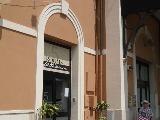 5 Rooms — Civitavecchia — photo 3