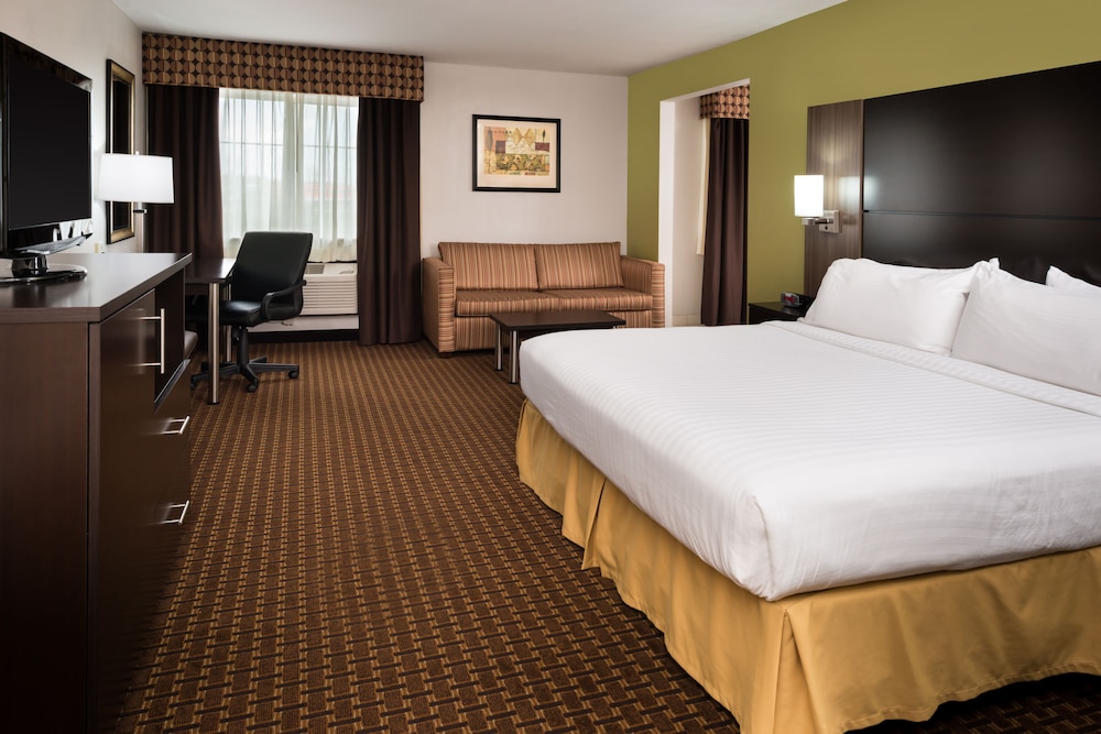 Holiday Inn Express & Suites Bucyrus by IHG - photo 9
