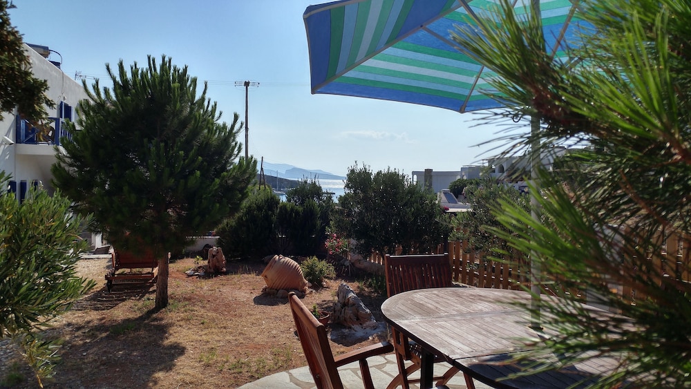 Aegean Star Hotel Apartments in Folegandros, Greece