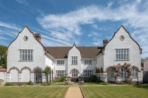 The White House — 4-Star Luxury Hotel in Bembridge, United Kingdom