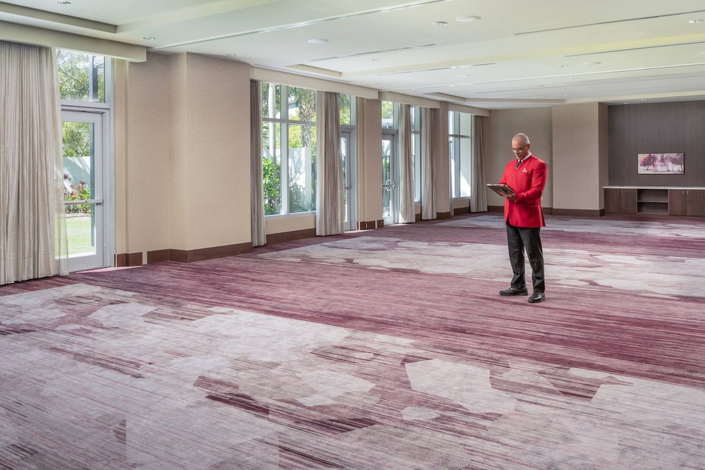 Courtyard by Marriott Miami Airport - photo 44