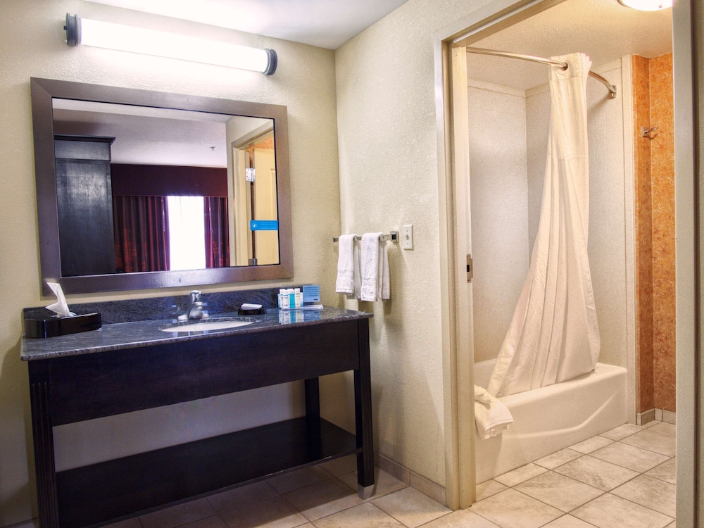 Hampton Inn & Suites Elk City - photo 15