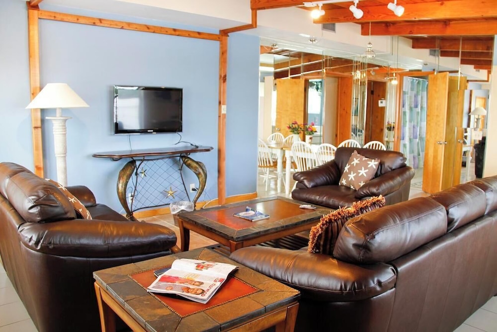 Bud N' Mary's Fishing Marina - photo 4
