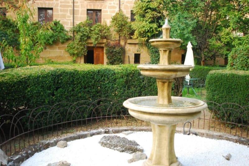 Solar de Quintano — 4-Star Luxury Hotel in Labastida, Spain