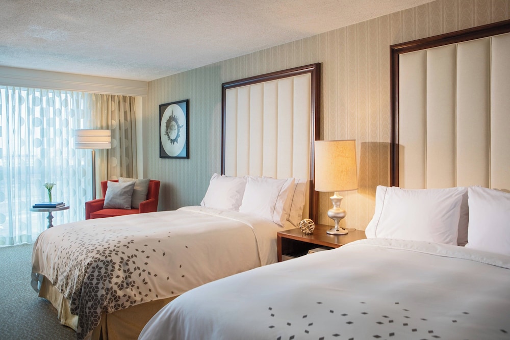 Renaissance Newark Airport Hotel - photo 15