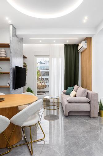 Mirror Luxury Central Penthouse by BiNoBi — 4-Star Luxury Hotel in Thessaloniki, Greece