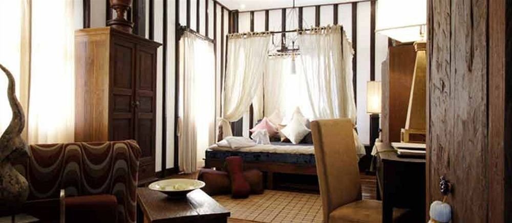 Manathai Village — 4-Star Luxury Hotel in Chiang Mai, Thailand