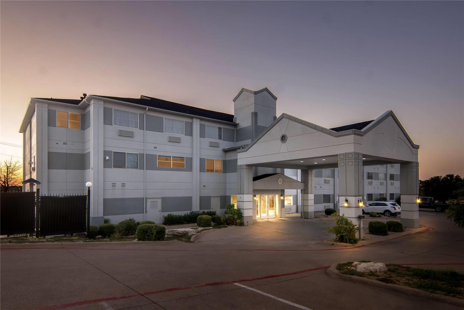 Super 8 by Wyndham Weatherford - photo 5