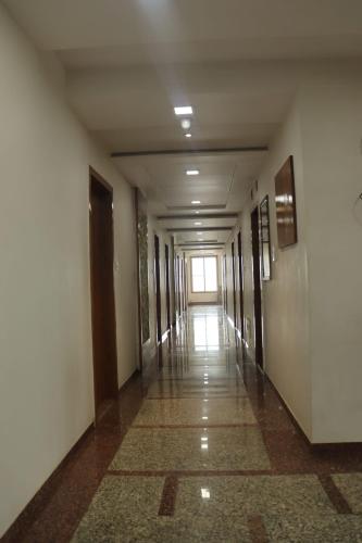 Pravin Plaza — Shahada — photo 2