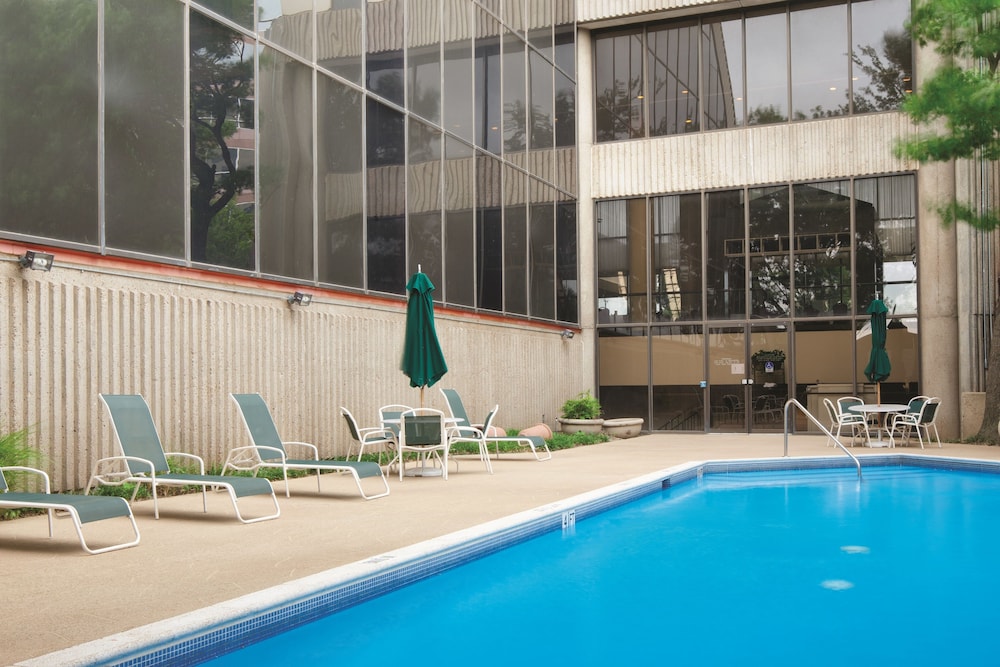 DoubleTree by Hilton Dallas Near the Galleria - photo 26