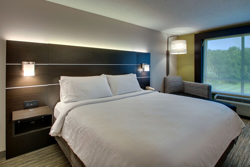 Holiday Inn Express Lexington North Georgetown by IHG - photo 3