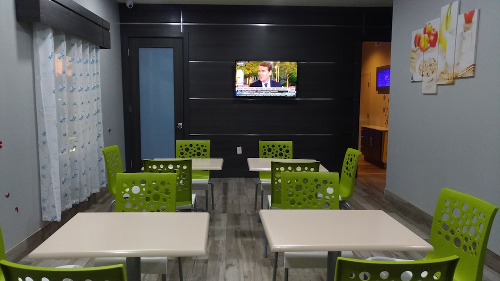 Haven Inn & Suites Downtown Houston - photo 26