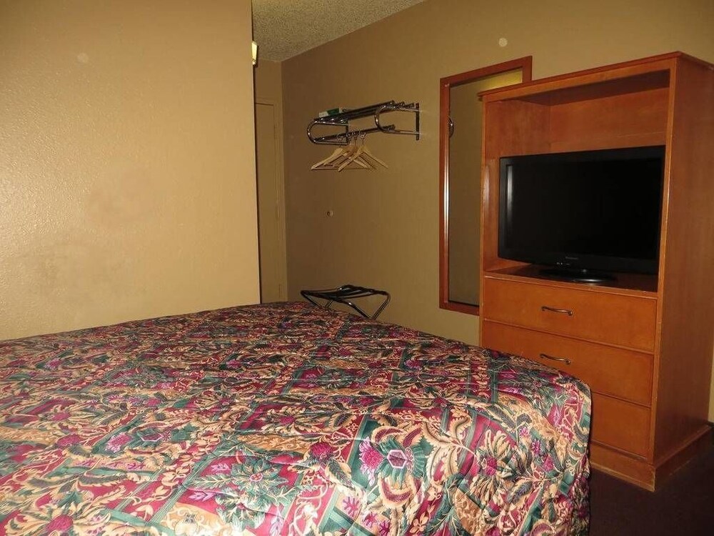 Bridger Inn Hotel Las Vegas - photo 4