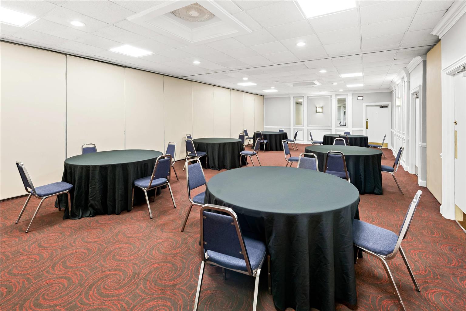 Quality Inn Dayton Airport - photo 33
