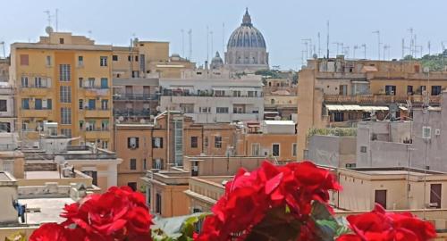 Your window on San Pietro — 4-Star Luxury Hotel in Rome, Italy