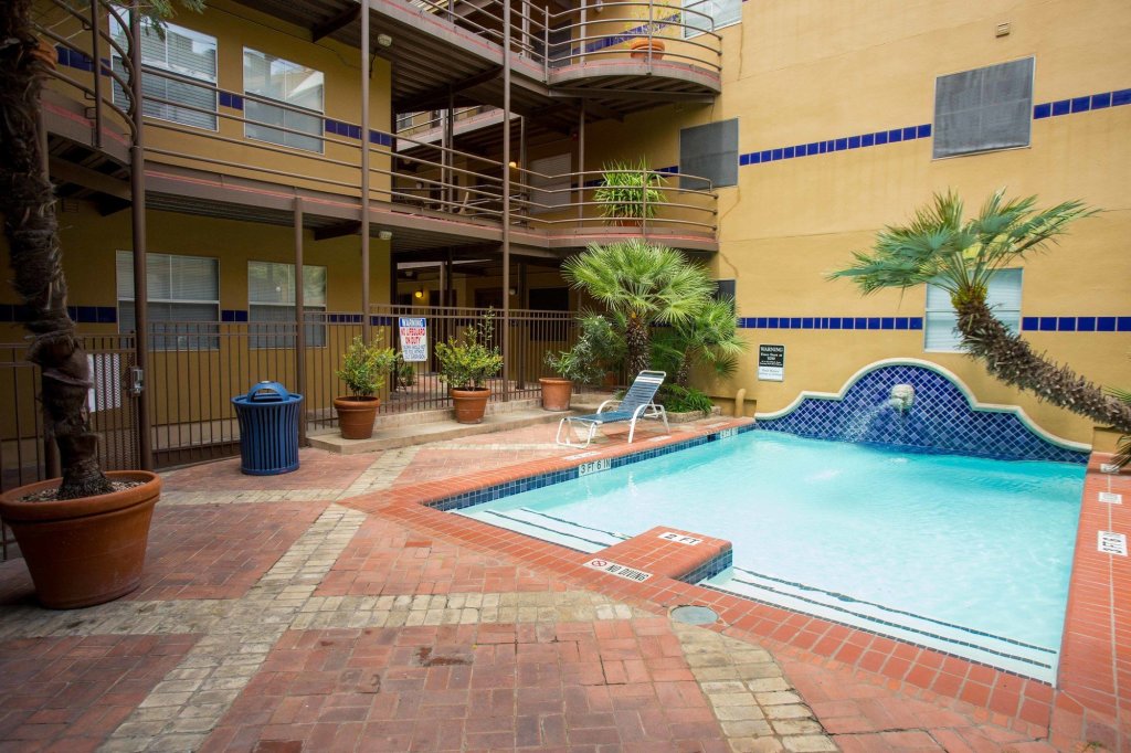 Residences at The Railyards Downtown Austin - photo 8