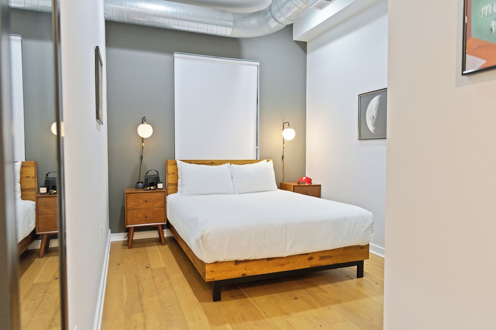 Sosuite at The Vine Old City - photo 17