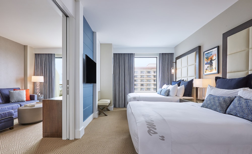 The Waterfront Beach Resort A Hilton Hotel - photo 24
