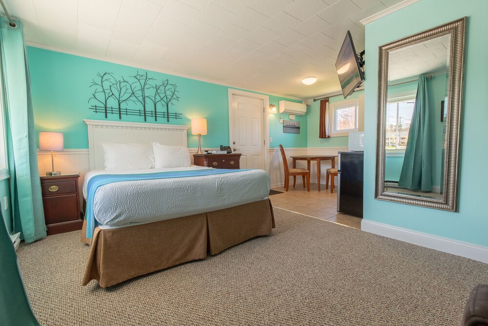 Footbridge Beach Motel - photo 65