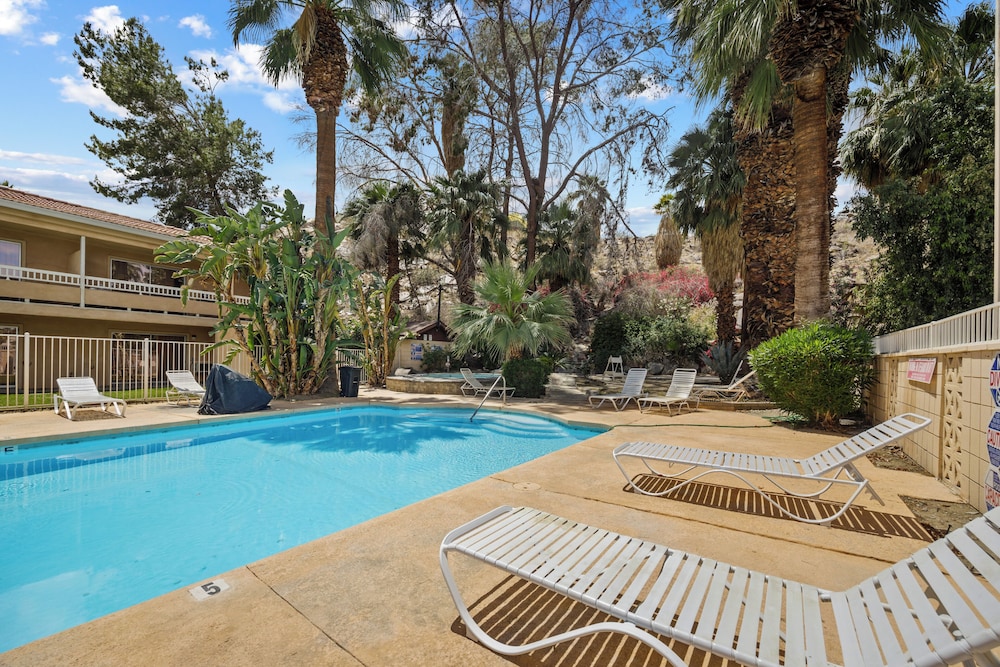 Sol Springs Inn - photo 24