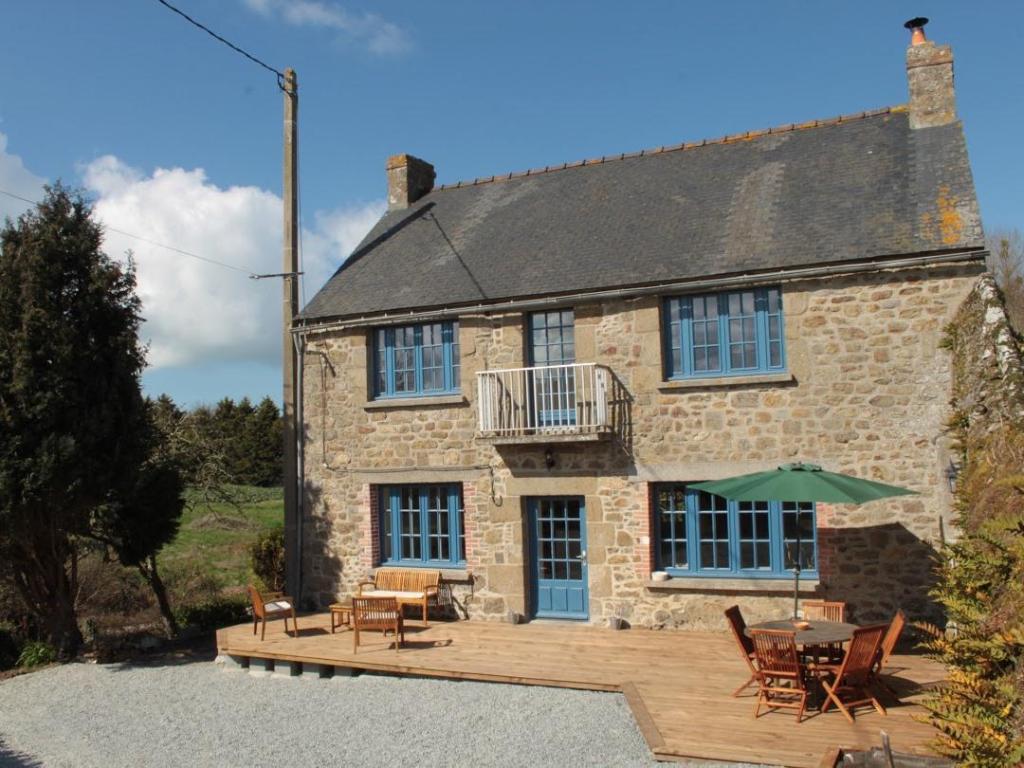 La Petite Ville Aze — hotel in Saint-Coulomb
