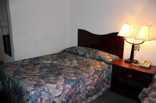 Executive Inn of Knoxville - photo 17
