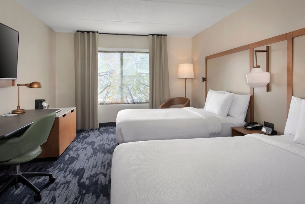 Fairfield Inn By Marriott Rochester Airport — Rochester