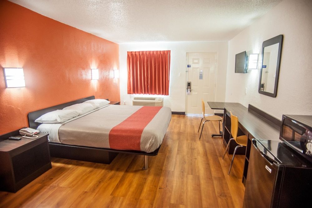Motel 6 Corsicana - photo 19