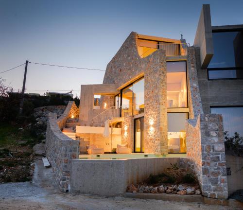 Mare e Pietra Villa Mare — 4-Star Luxury Hotel in Korinthos, Greece