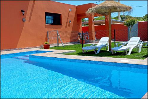 Chalet Maestro — 4-Star Luxury Hotel in Conil De La Frontera, Spain