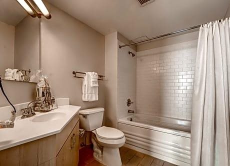 Global Luxury Suites at Summer Street — hotel in Stamford