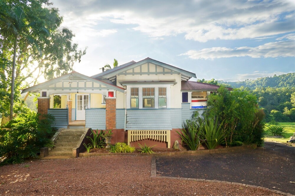 RainbowStay - carbon neutral hotel in Nimbin