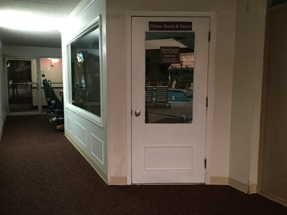FairBridge Inn & Suites Poconos - photo 26