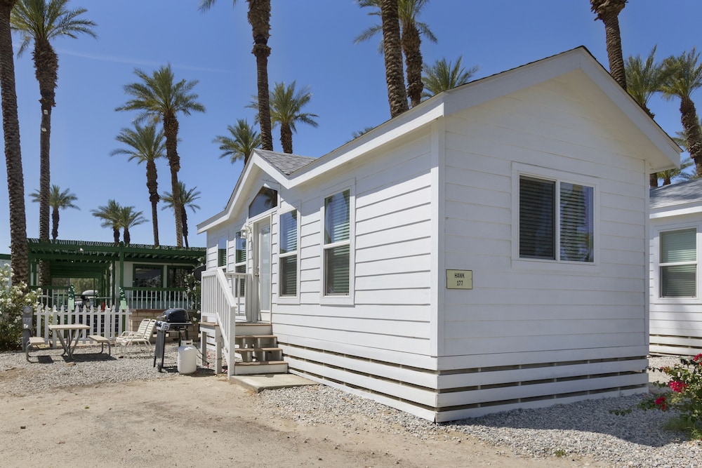 Palm Springs RV Resort - photo 6