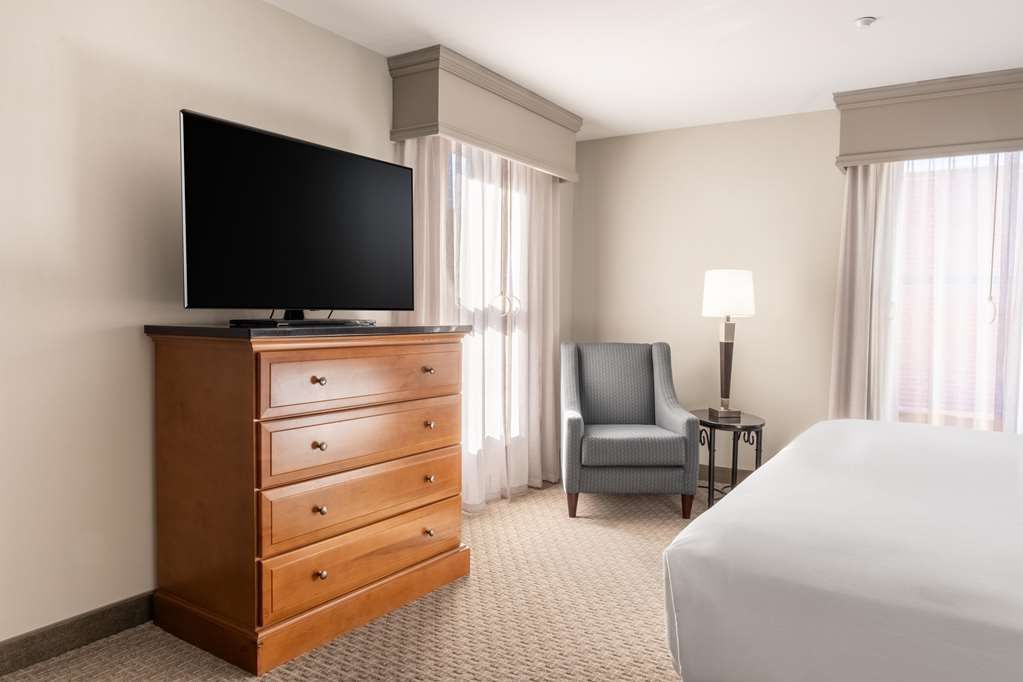 Drury Plaza Hotel Broadview Wichita - photo 24