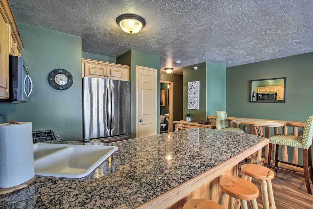 Cozy Eden Condo w Mtn Views in Wolf Creek Resort - photo 8