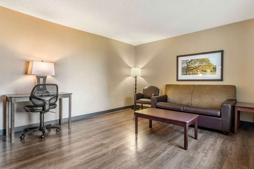 Extended Stay America Suites Sacramento West Sacramento - photo 32