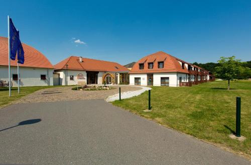Hotel Kloster Nimbschen 4 Sterne — hotel in Grimma