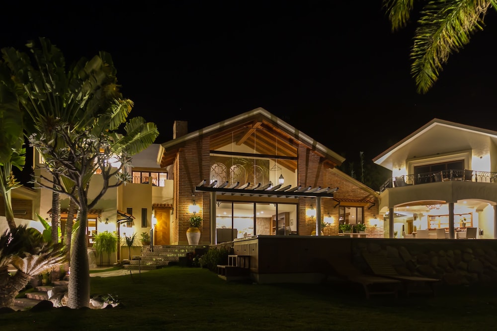 Hotel Lindo Ajijic B B — Ajijic