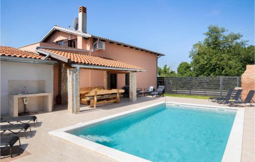 Nice Home In Medulin With Kitchenette — 4-Star Luxury Hotel in Medulin, Croatia