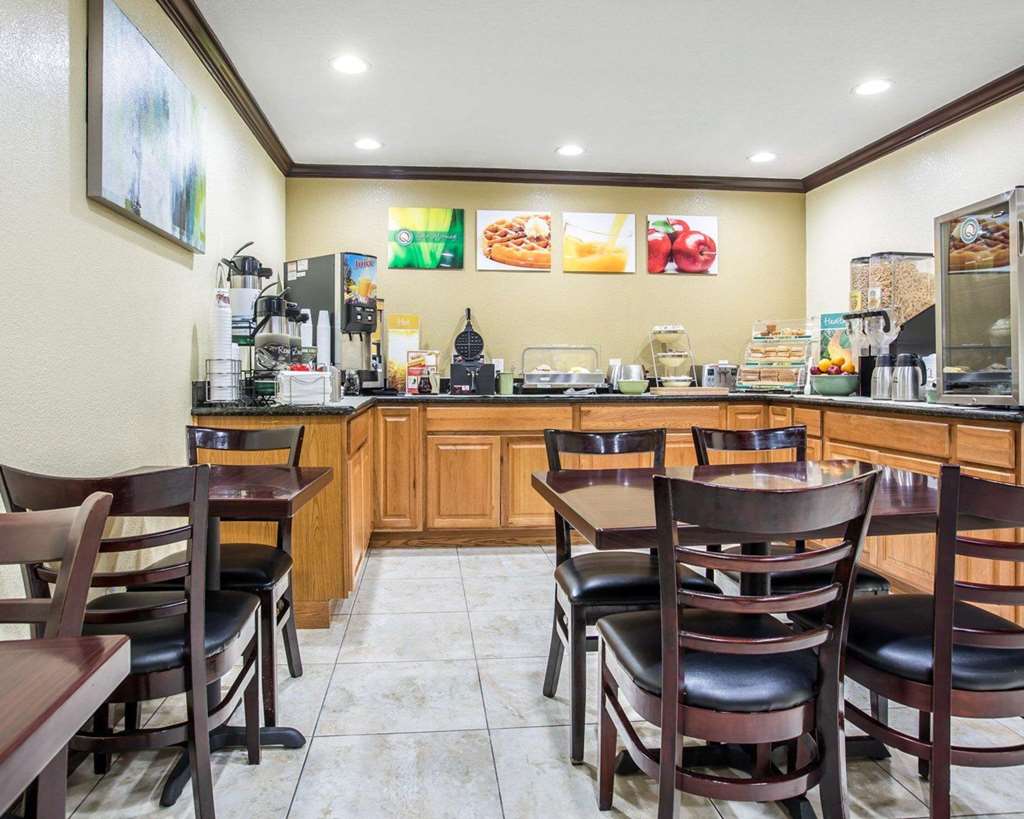 Quality Inn San Diego I 5 Naval Base - photo 26