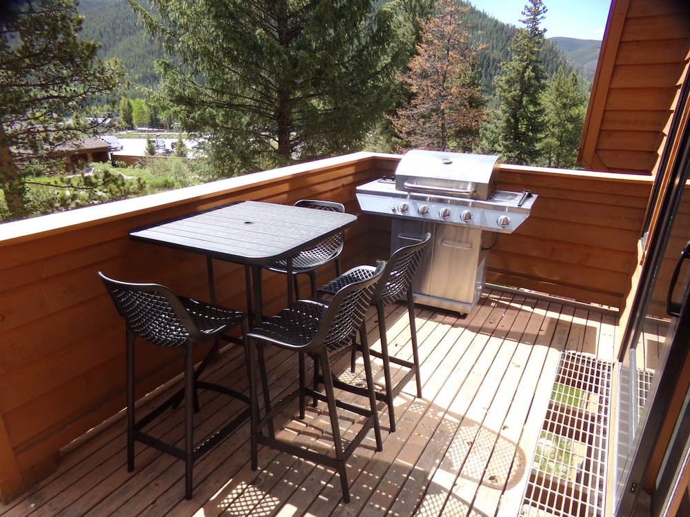 Tennis Townhome 2 Bed 2.5 Bath - photo 13