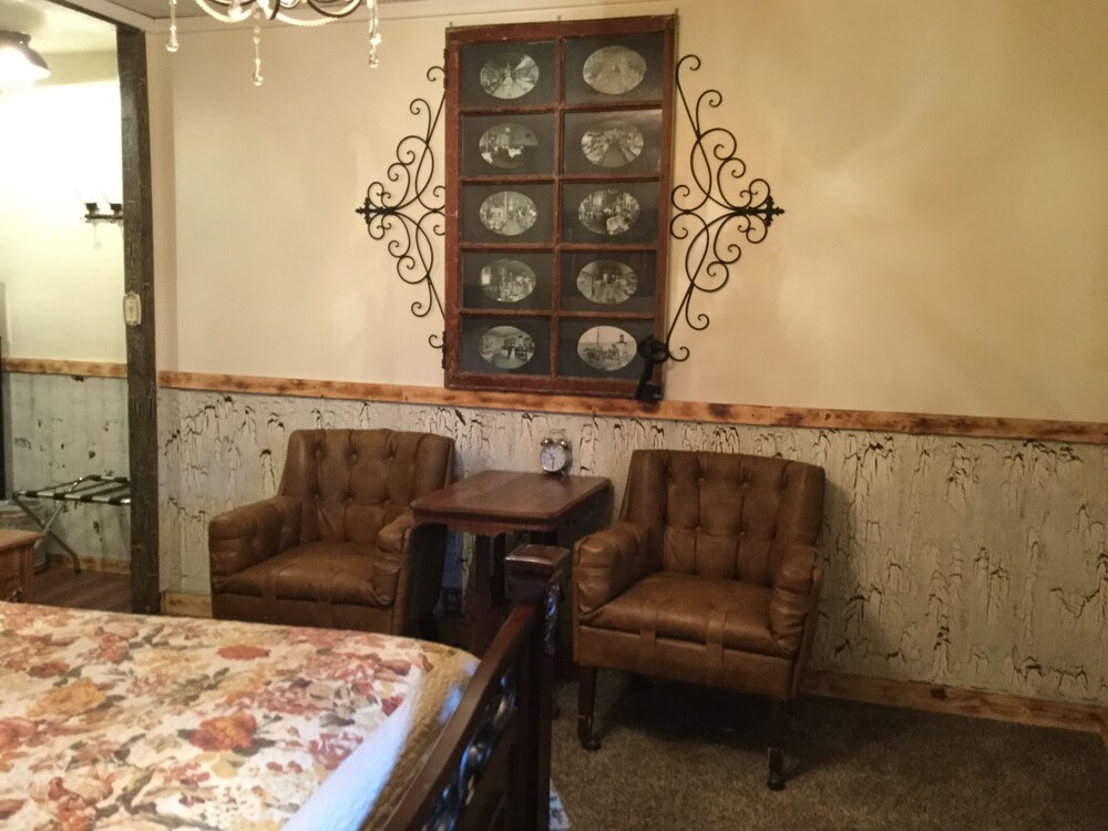 Black Bear Motel - photo 40