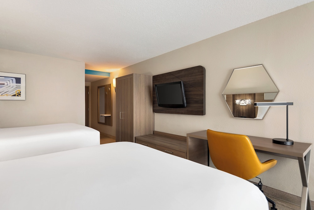 Holiday Inn Express Hotel & Suites Fredericksburg by IHG - photo 6