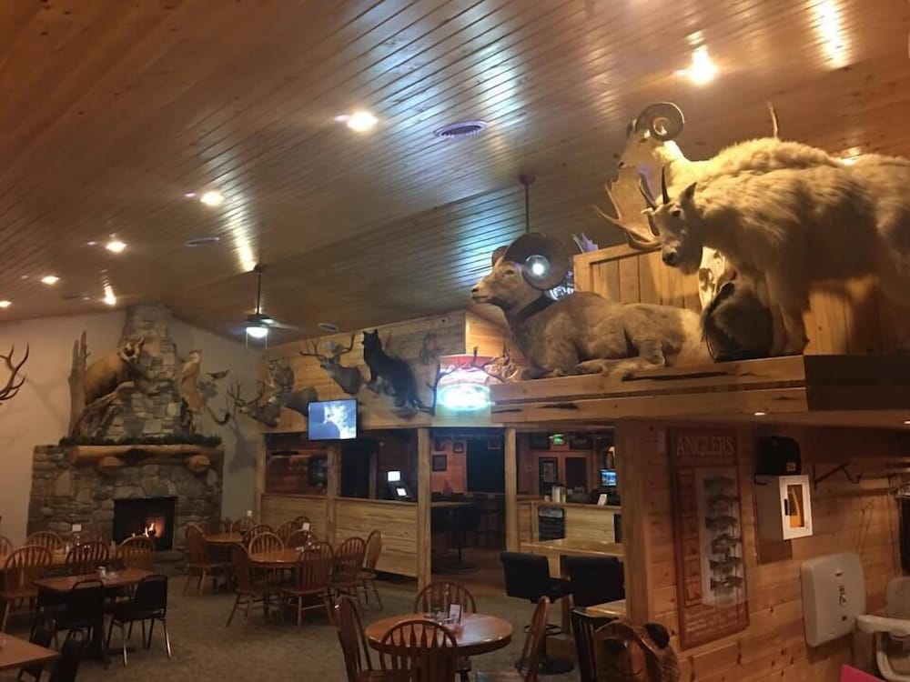 Lakeside Resort and Motel - photo 144